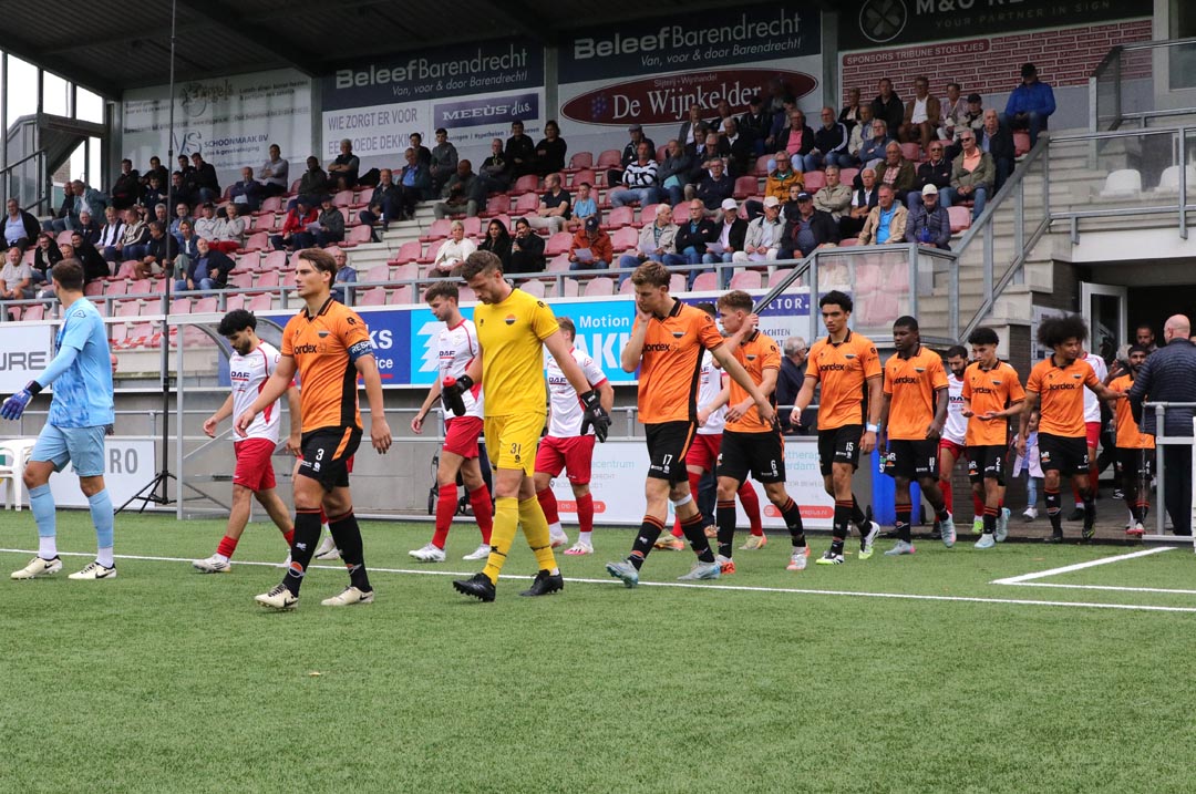 Smitshoek nipt onderuit in dorpsderby