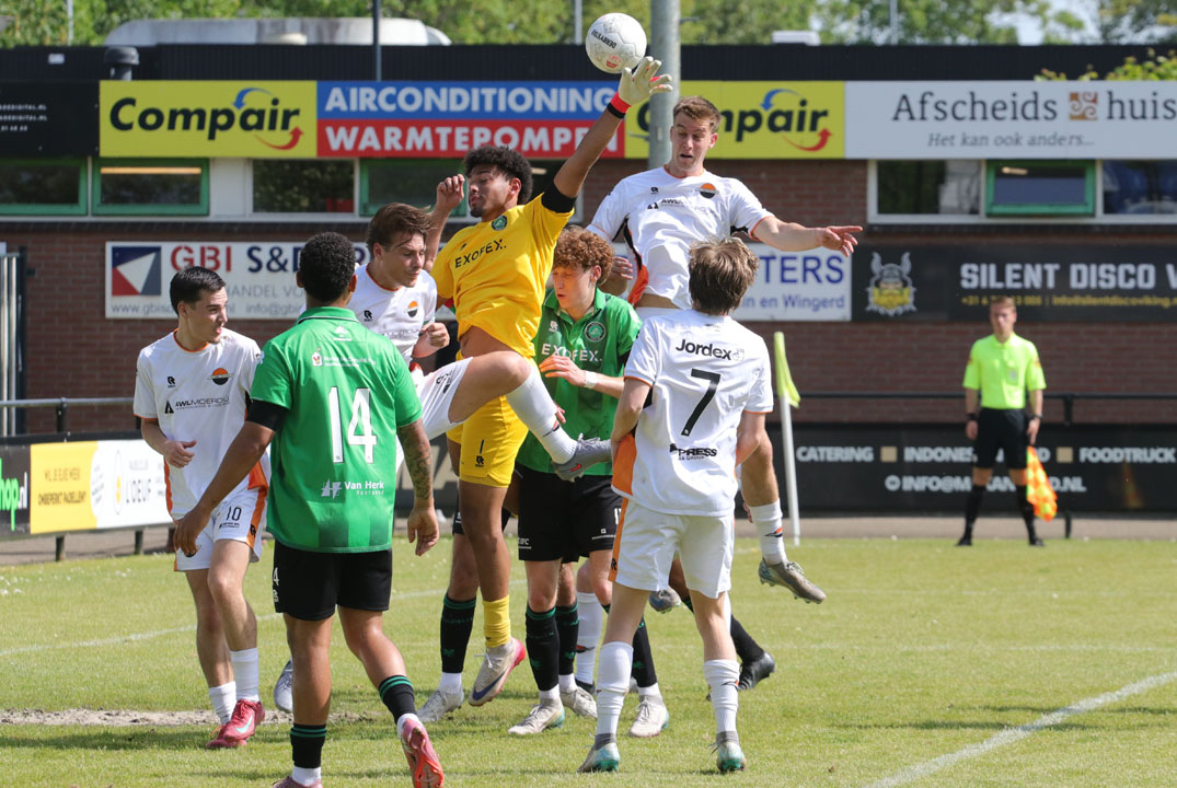 Smitshoek sluit af met overwinning bij Capelle
