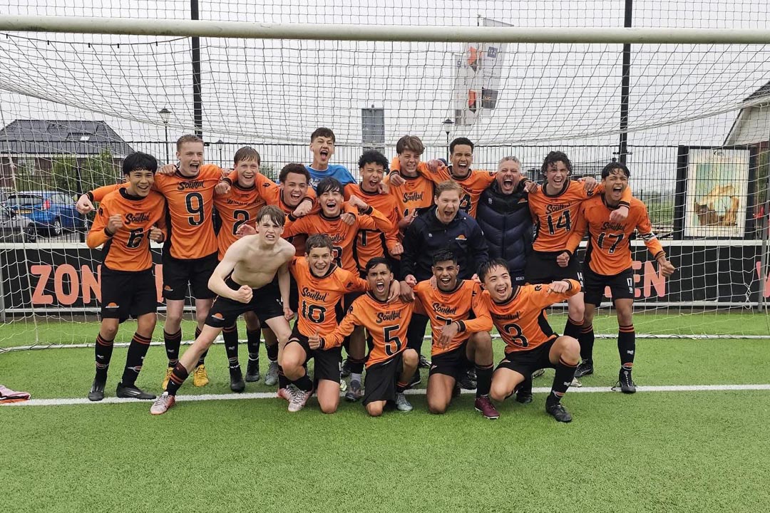Smitshoek JO16-2 KAMPIOEN!