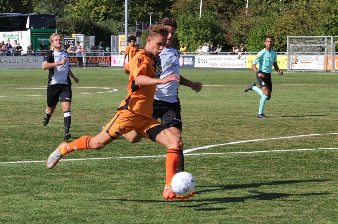 Smitshoek start sterk