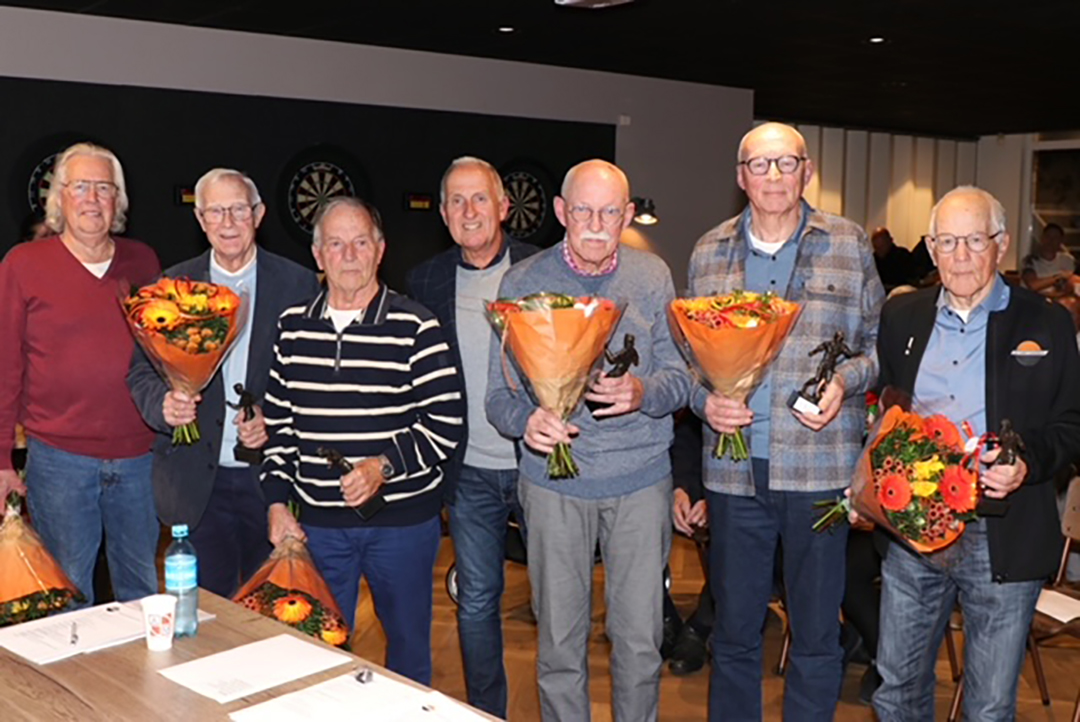 Smitshoek zet jubilarissen in het zonnetje.